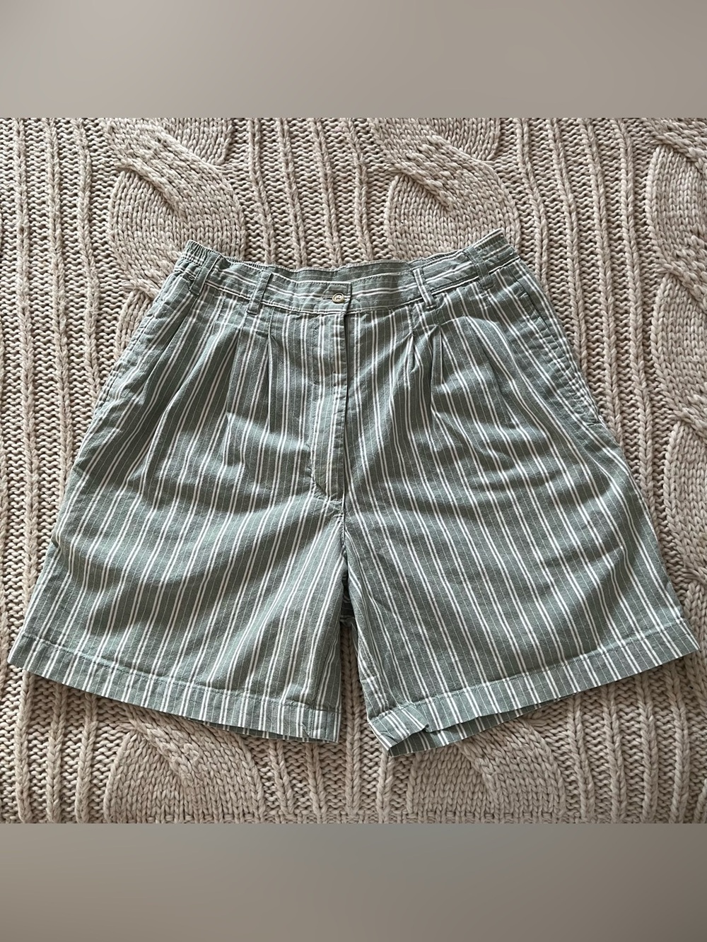 The Woolrich Woman ‘Fern’ Pleated Striped Short SZ 8 Vintage